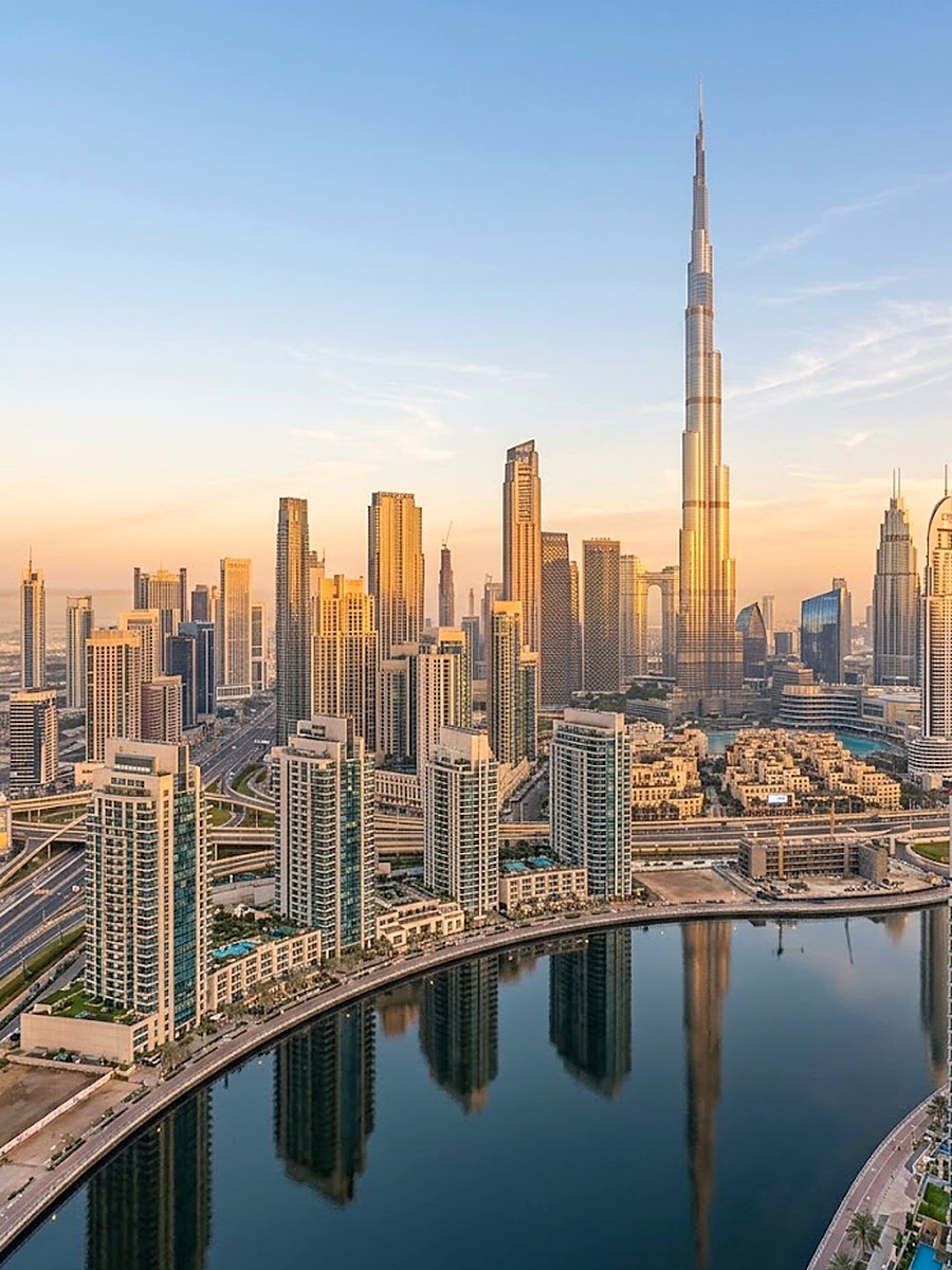 Burj Khalifa and downtown Dubai at night